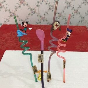 VINTAGE Collectible 1990’s Applause brand set of 4 cartoon twisty sipper straws.